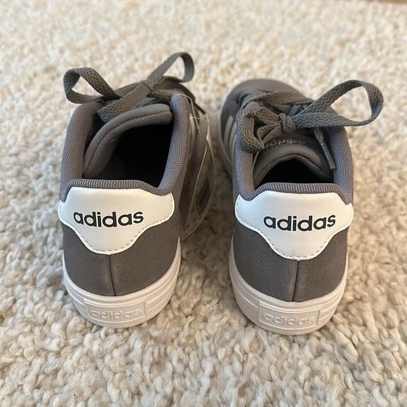 NWT ADIDAS court grey sneakers - Picture 3 of 7